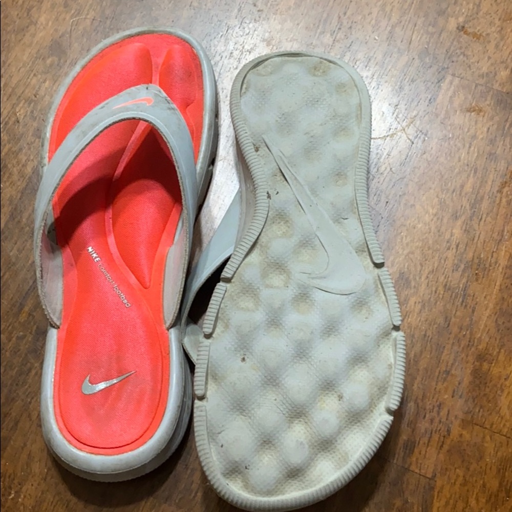 Nike flip flops